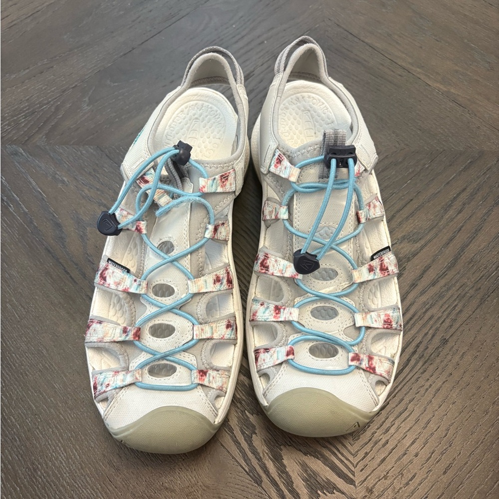 Keen Astoria West Waterproof Outdoor Sandals Gray Tie Dye Closed Toe Size 10.5